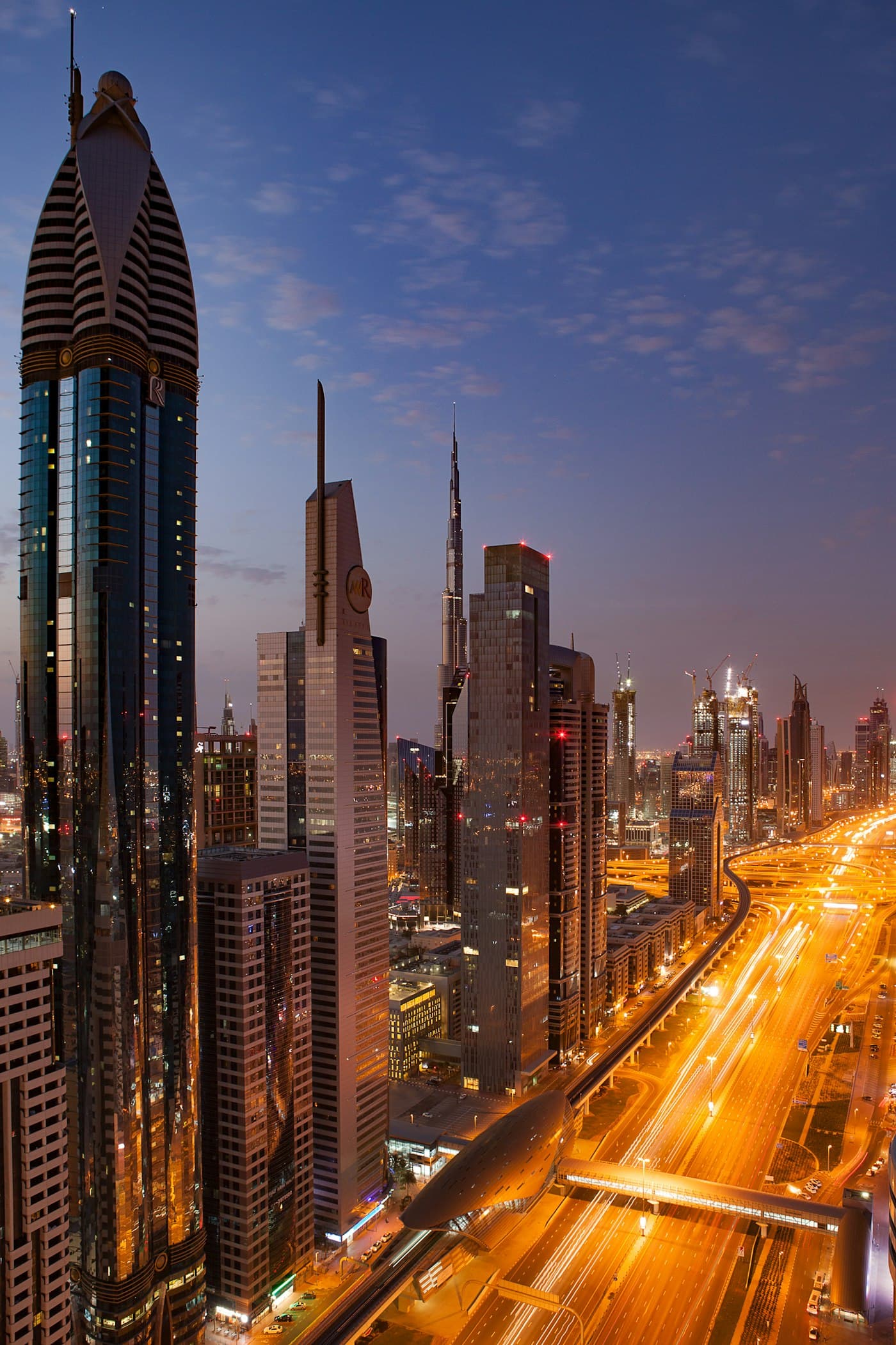 Sheikh Zayed Road Commercial Tower